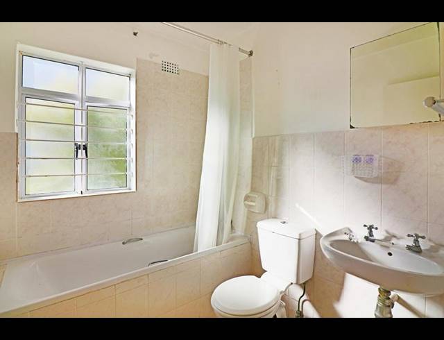 2 BEDROOM PROPERTY TO RENT IN BEACH ESTATE